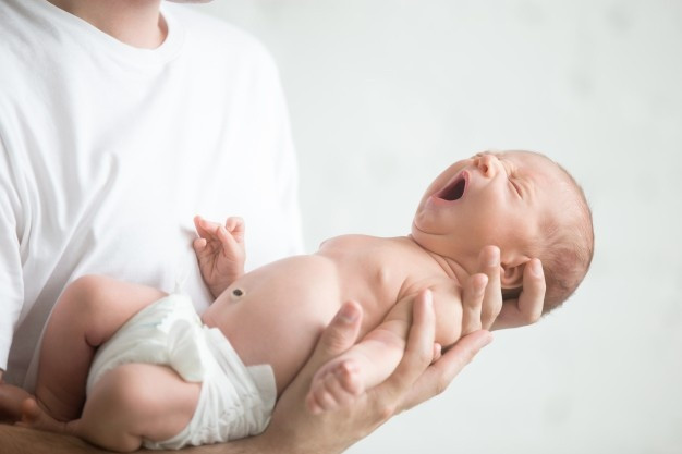 Dua Metode Tes Pendengaran Pada Bayi, Kapan Sebaiknya Dilakukan?